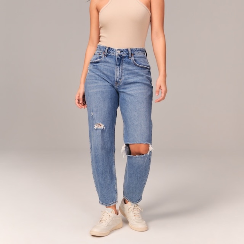 Abercrombie & Fitch Curve Love High Rise Mom Jeans
